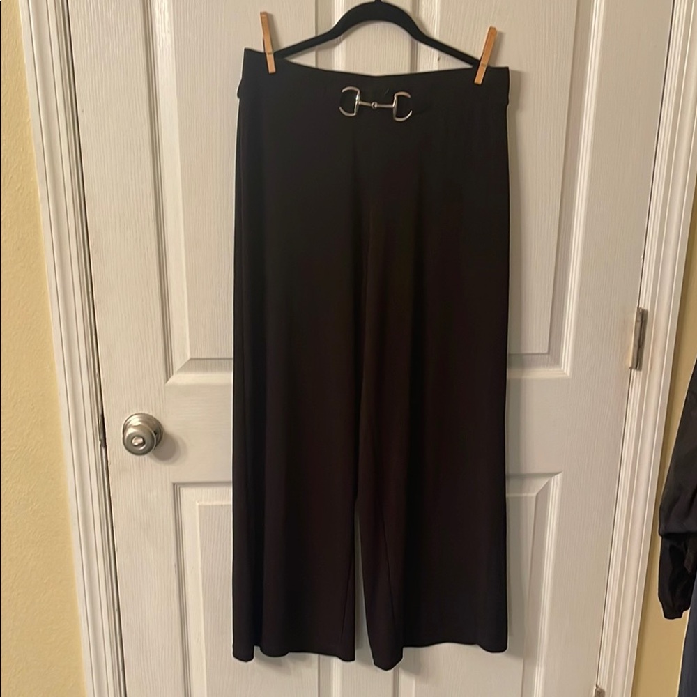 Elegant Black Wide-Leg Pants